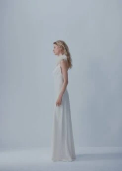 Robe Style Lingerie Détail Plumes